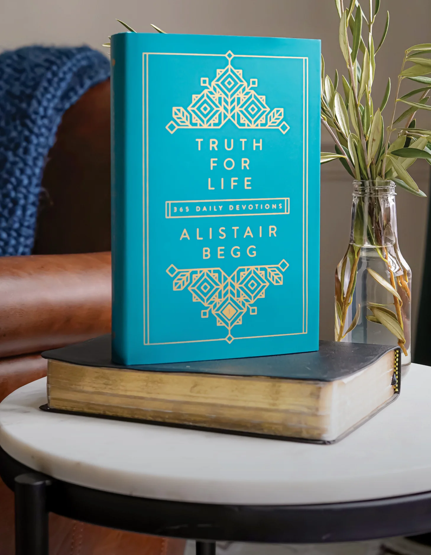 Photograph of Truth for Life hardback devotional